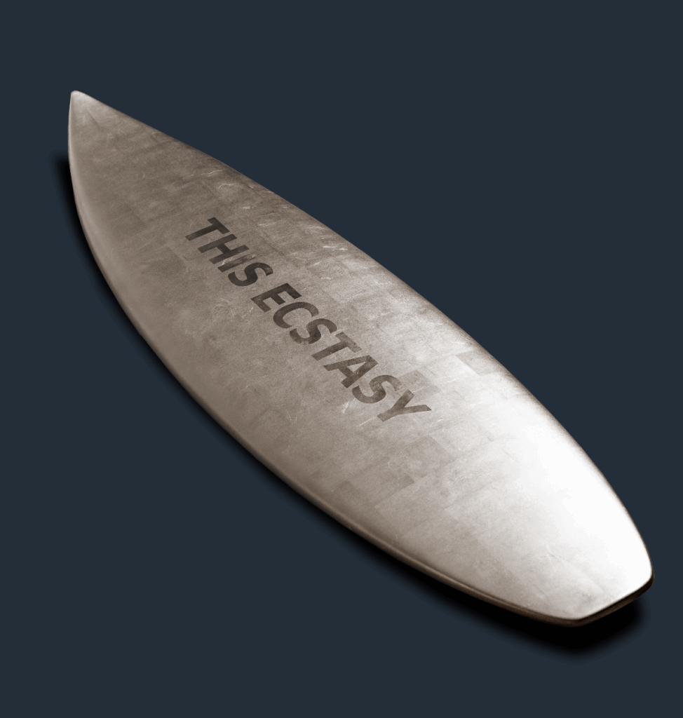 Foto: Tom Wagner - Charlotte Desaga for Parley Jenny Holzer surfboard